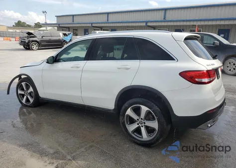 2019 Mercedes-Benz Glc 300 z USA, uszkodzony, nr VIN WDC0G4JB1KV127679